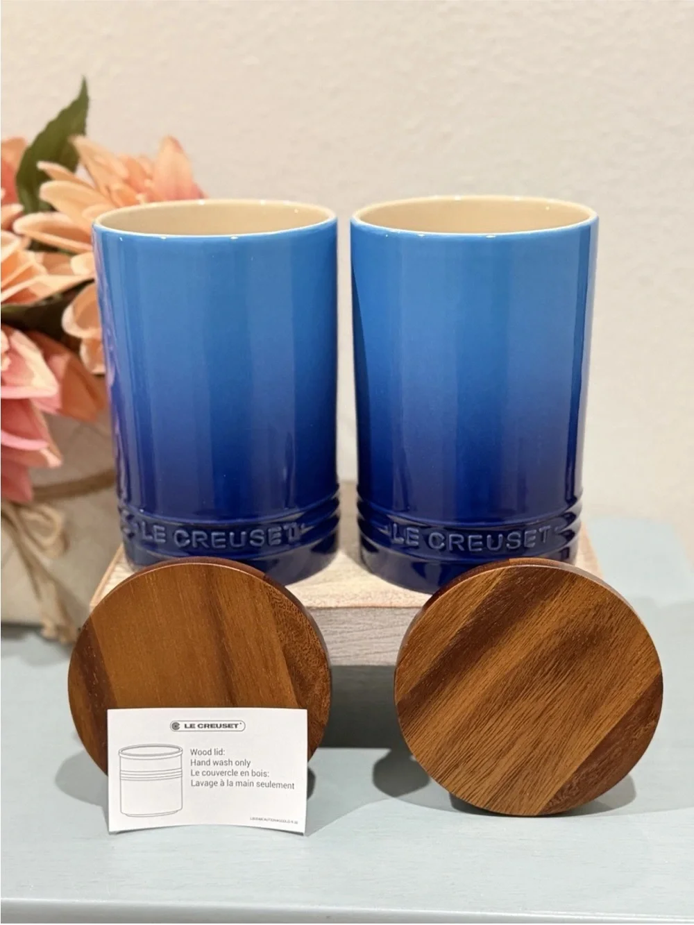 2Le Creuset AZURE BLUE Stoneware Signature Storage Canister Wood Lid 26oz /770ml
